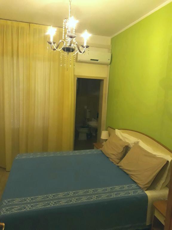 Hotel Helvetia Милано Мартима Екстериор снимка